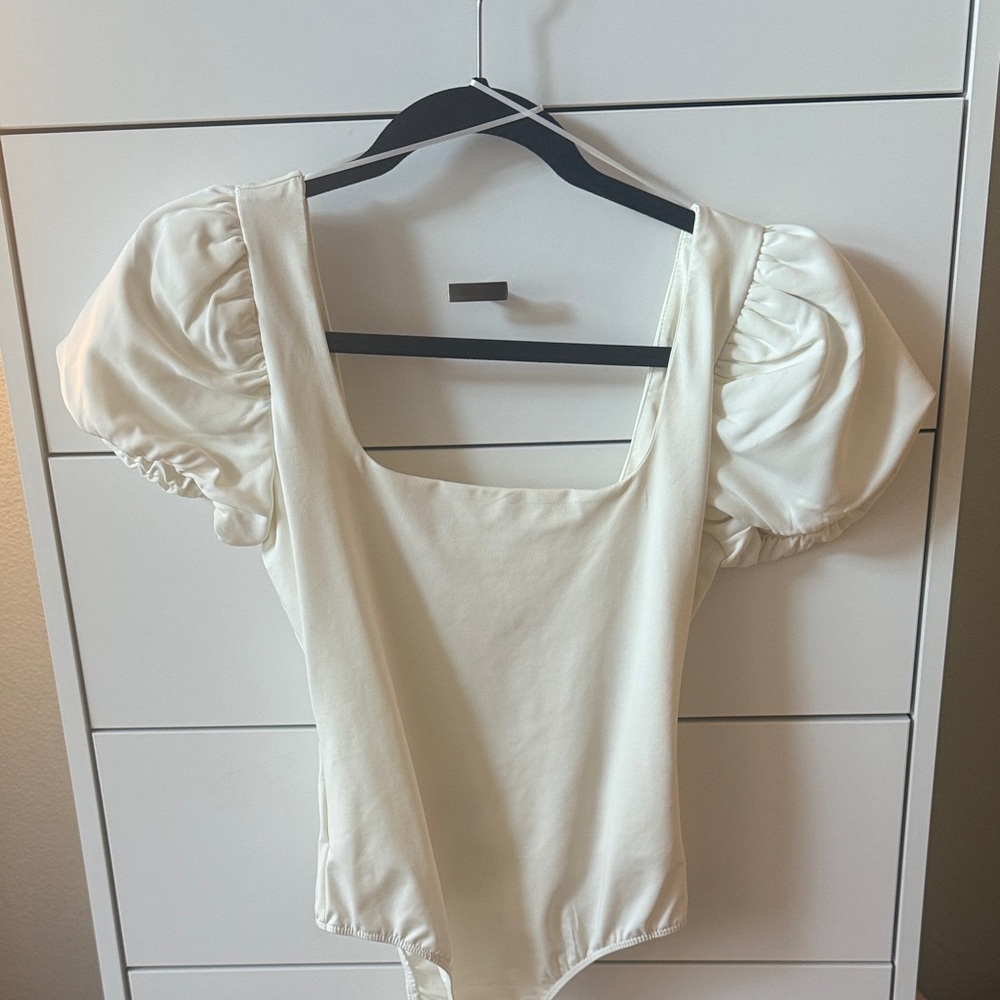 ASTR Elegant Cream Puff Sleeve Top